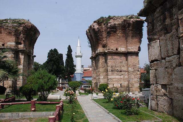 Alaşehir_Church_of_St._John_2